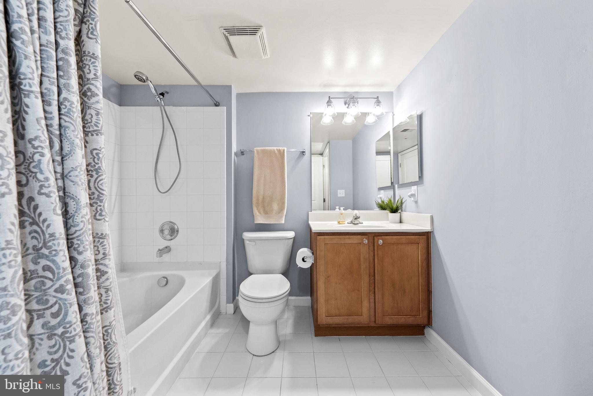 ARORA HILLS - Residential