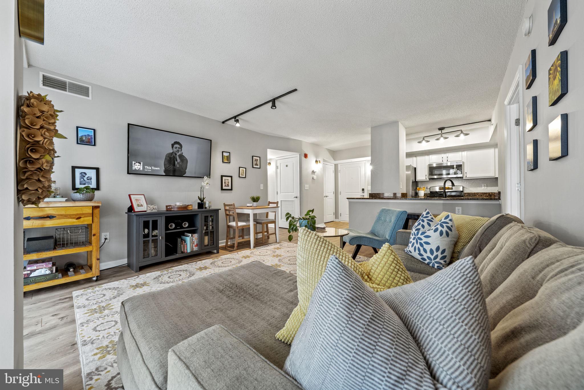 ARORA HILLS - Residential