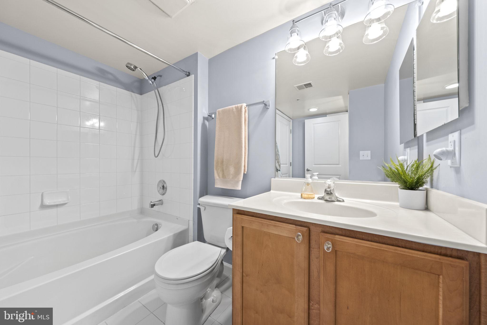 ARORA HILLS - Residential