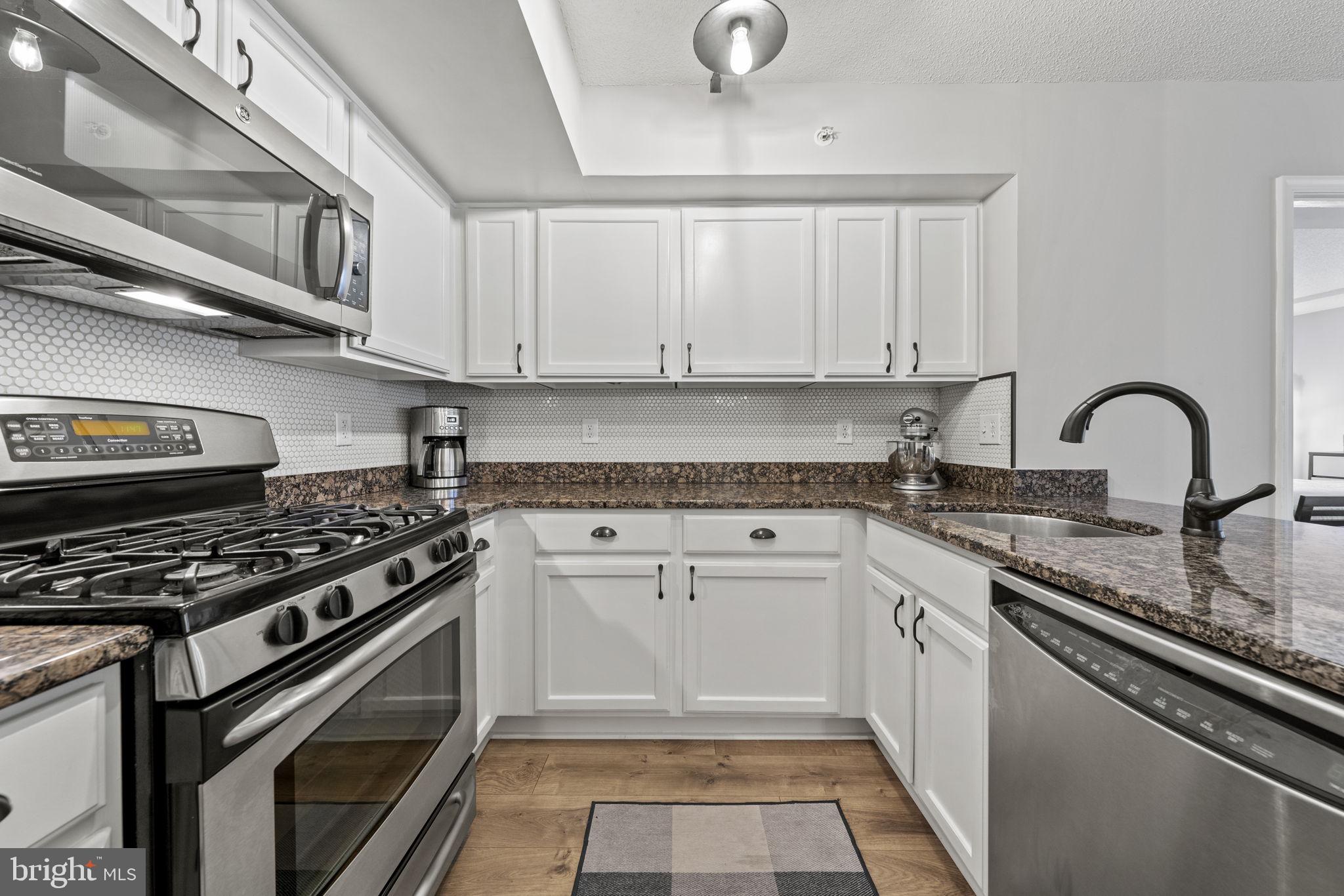 ARORA HILLS - Residential