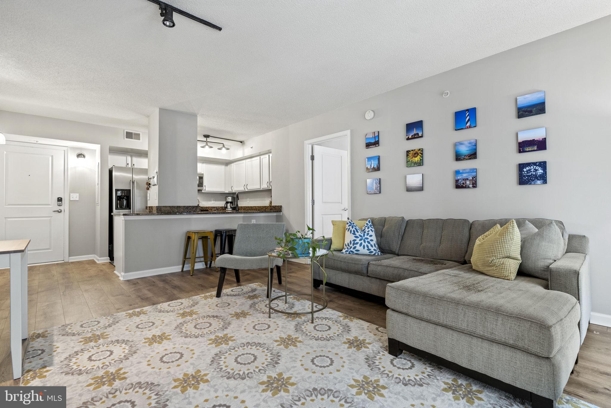 ARORA HILLS - Residential