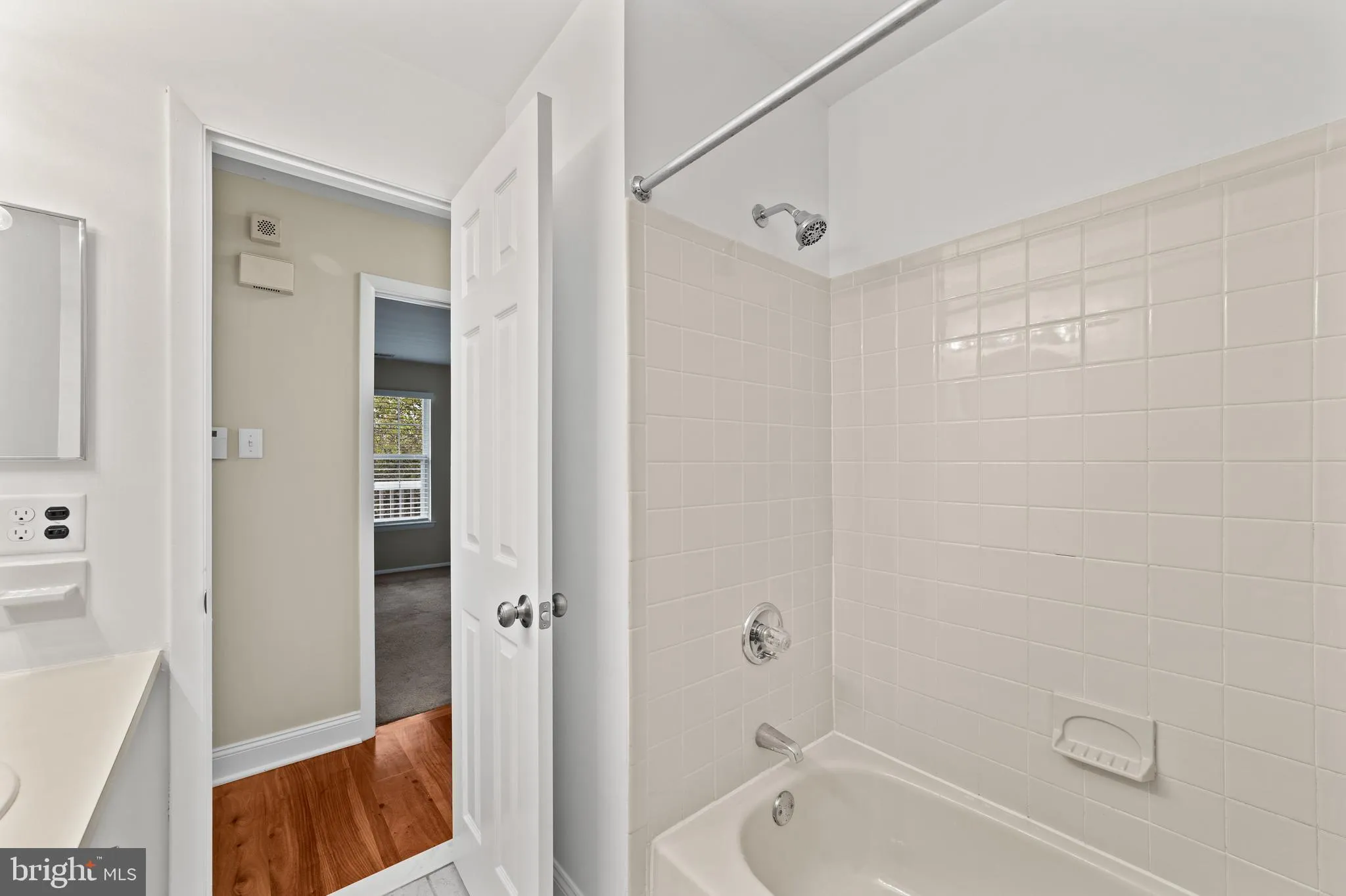 Sewell, New Jersey 08080, United States, 2 Bedrooms Bedrooms, ,2 BathroomsBathrooms,Residential,Coming Soon,243414