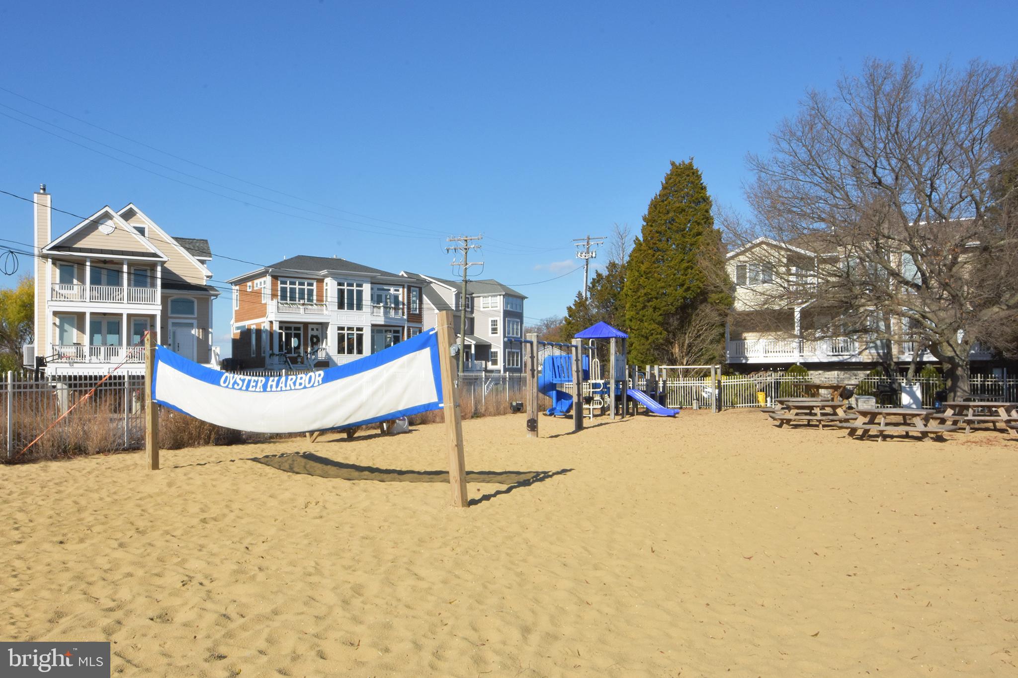 OYSTER HARBOR - Residential