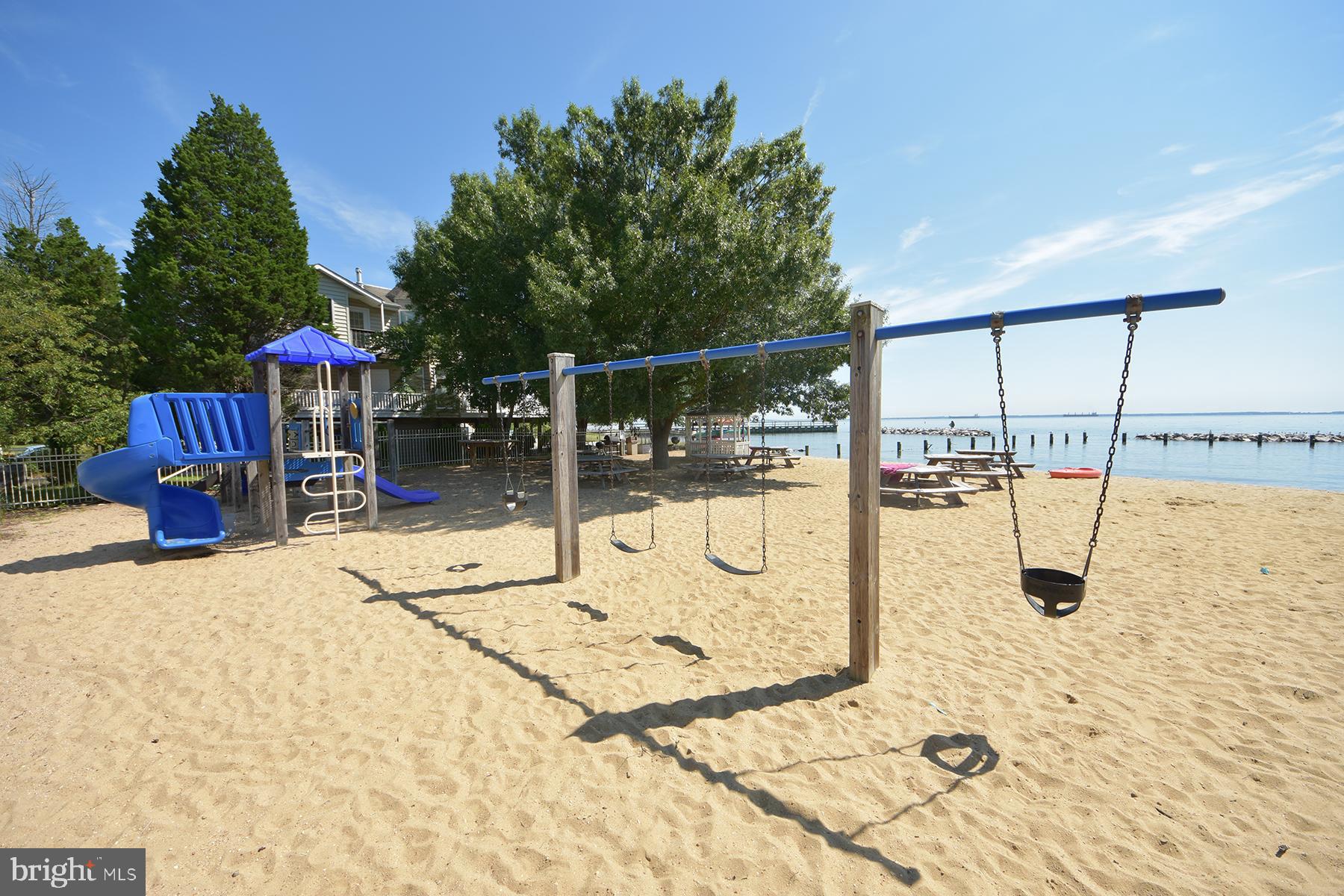 OYSTER HARBOR - Residential