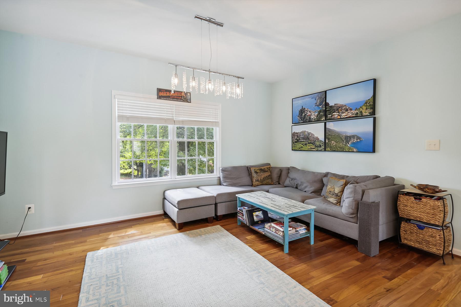 OYSTER HARBOR - Residential