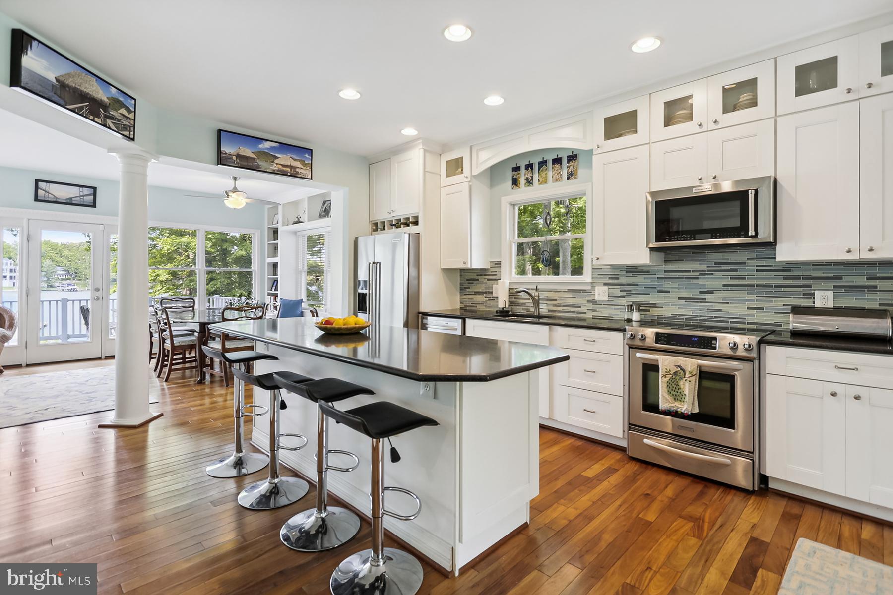 OYSTER HARBOR - Residential