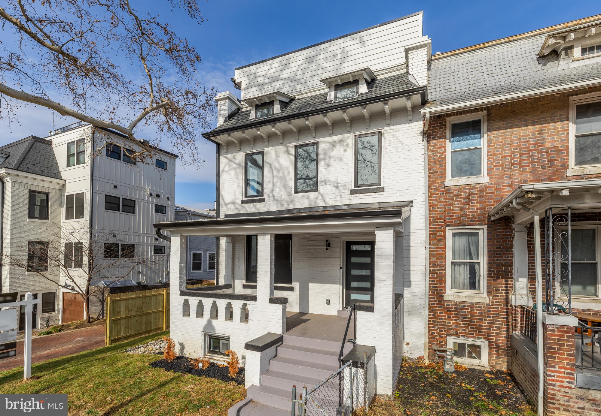 641 QUEBEC PLACE NW 2