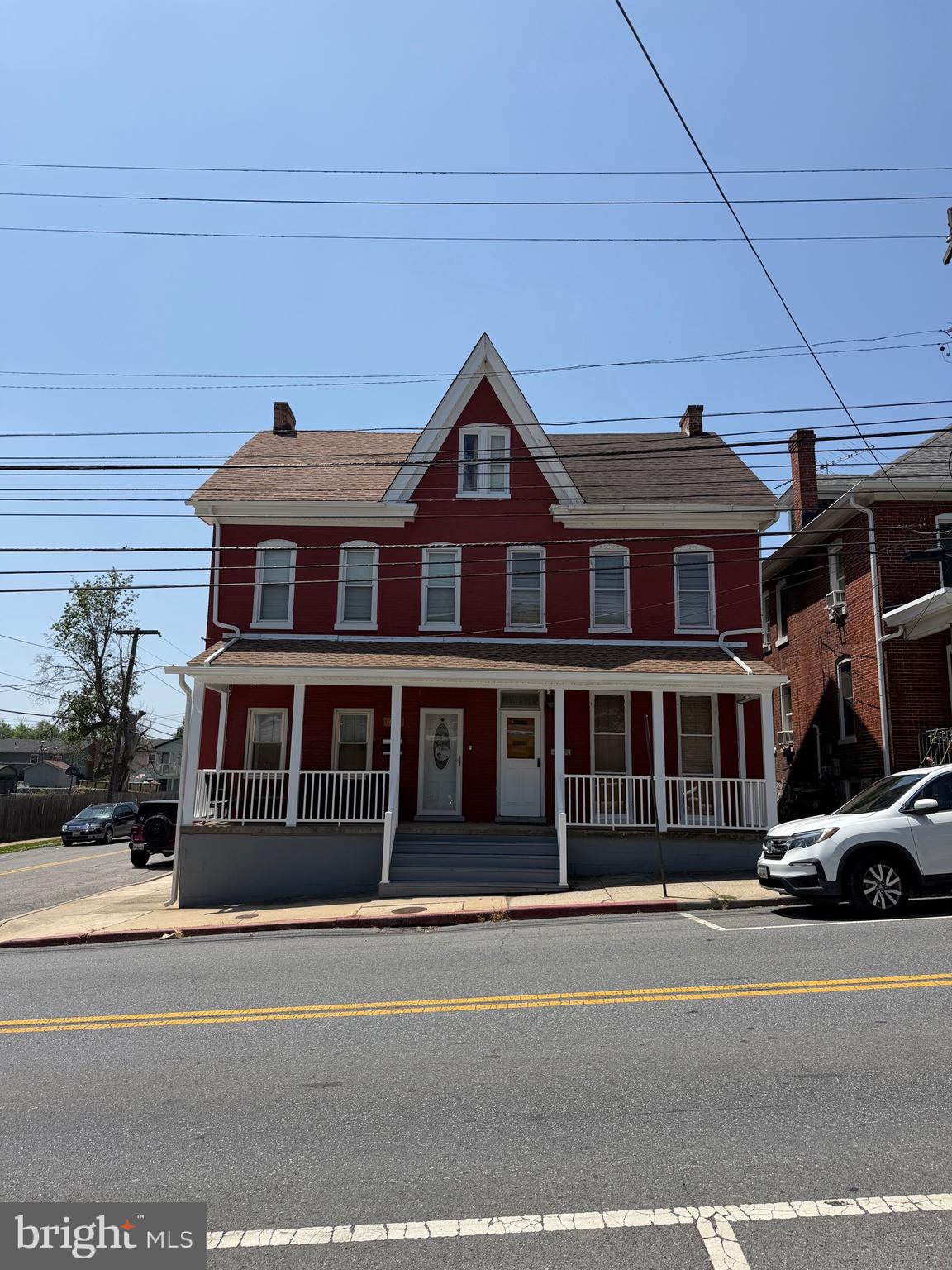 903 W WASHINGTON STREET