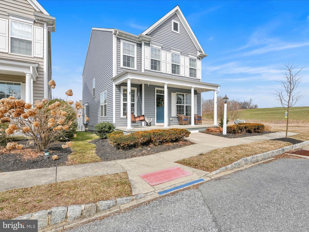 Photo of 206 Alden Street, MOUNT JOY, PA 17552 (MLS # PALA2064976)