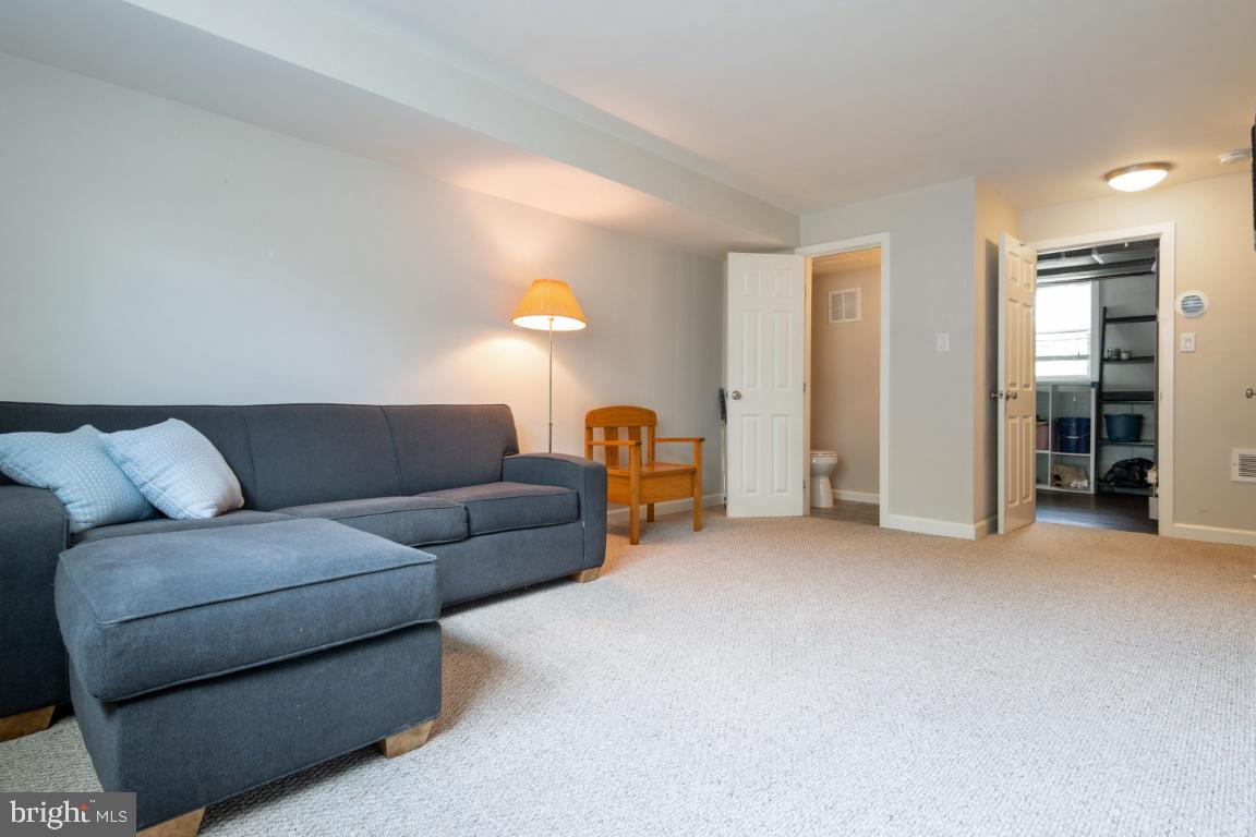 SHETLAND HILLS - Residential