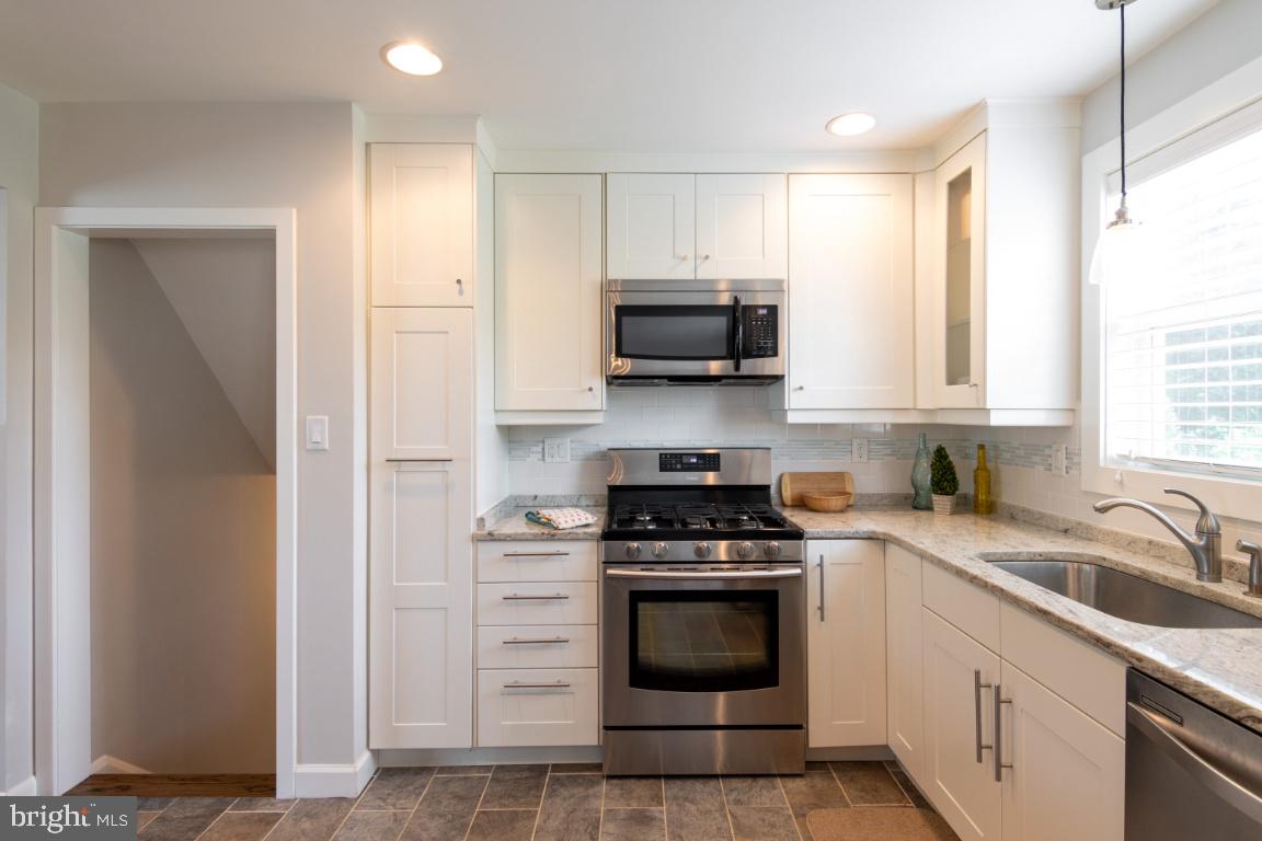 SHETLAND HILLS - Residential