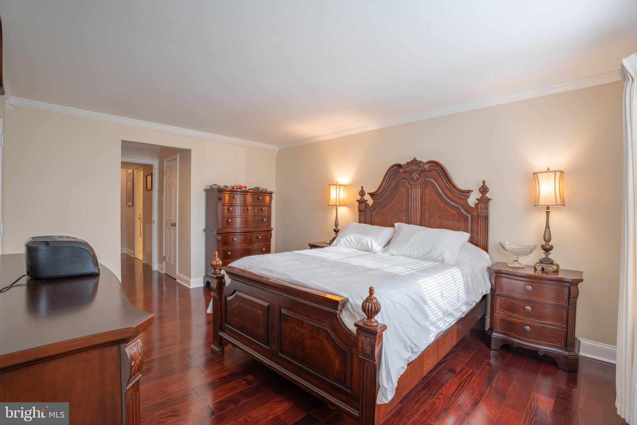 ROSE HOLLOW - Residential