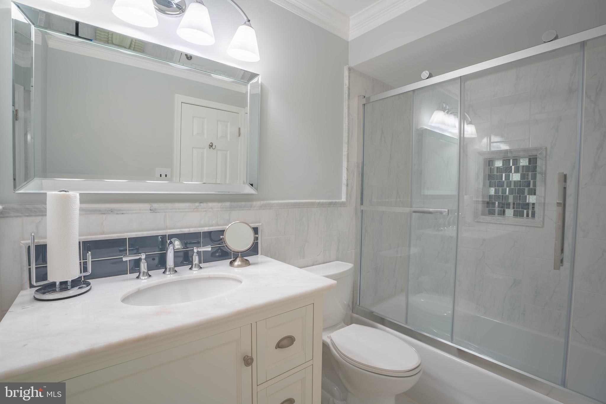 ROSE HOLLOW - Residential