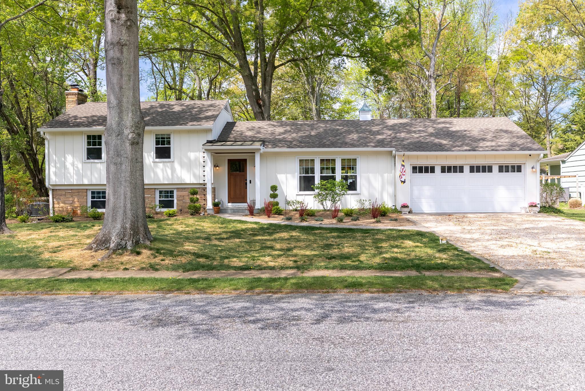 8 ROMAR DRIVE