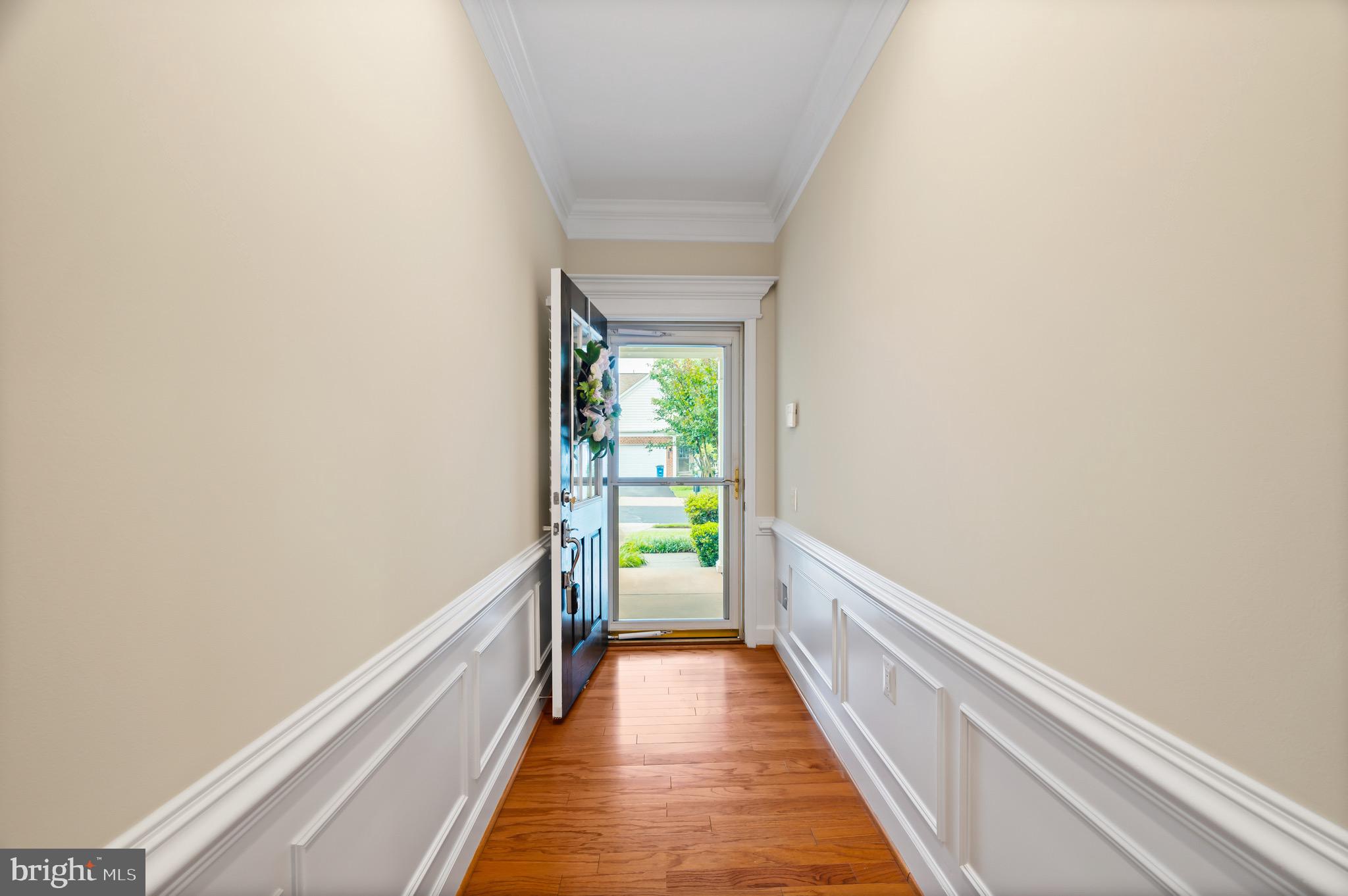 20449 ROSSES POINT COURT