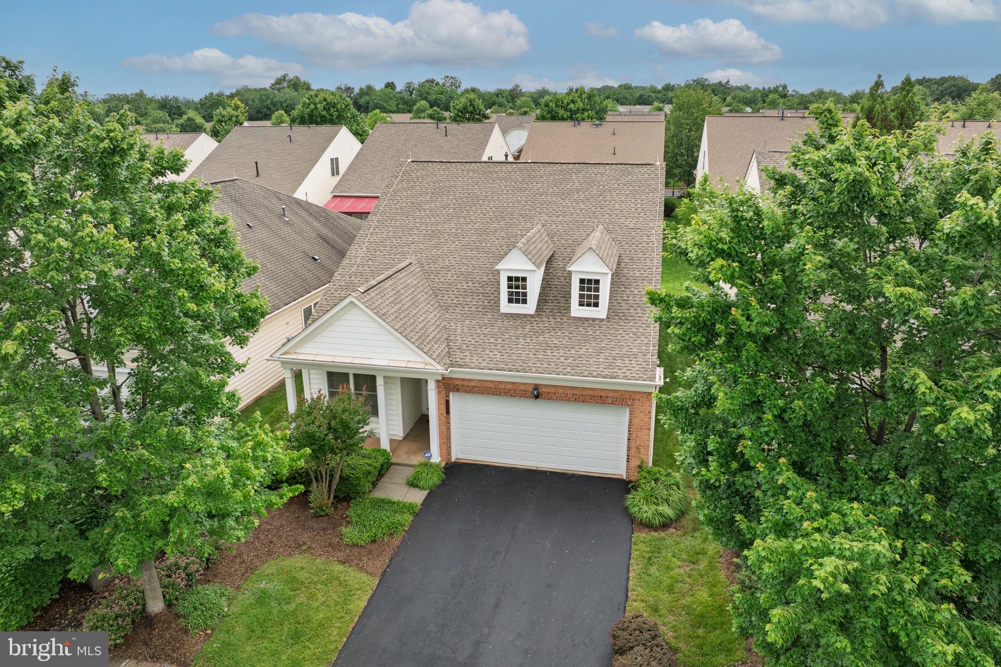 20449 ROSSES POINT COURT