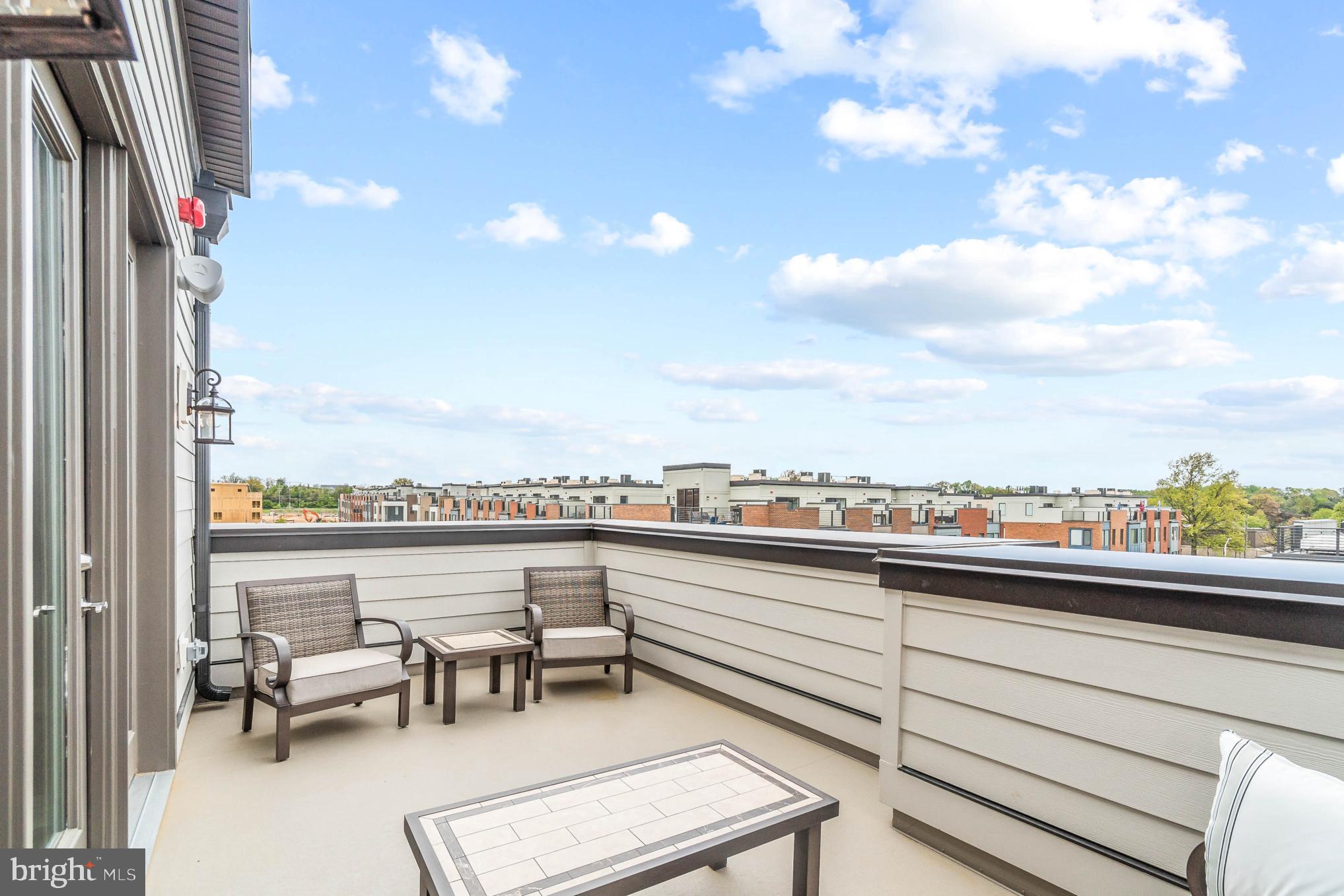 WESTSIDE AT SHADY GROVE - Residential