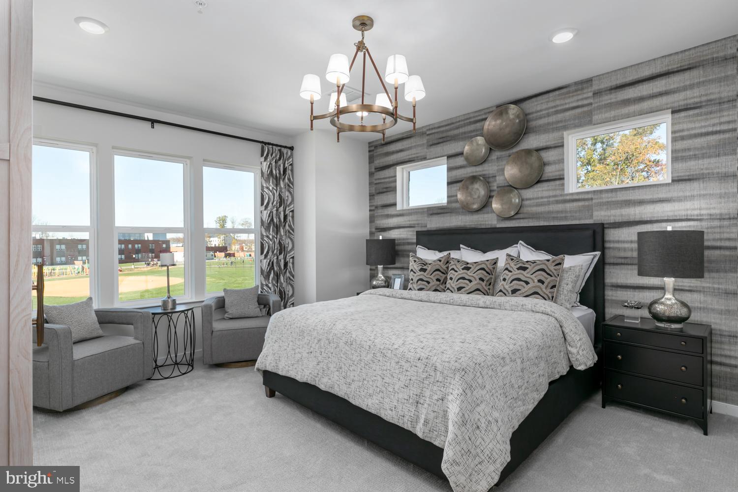 DOWNTOWN BRAMBLETON - Residential