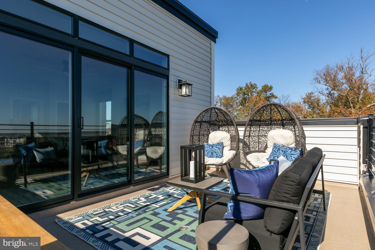 DOWNTOWN BRAMBLETON - Residential