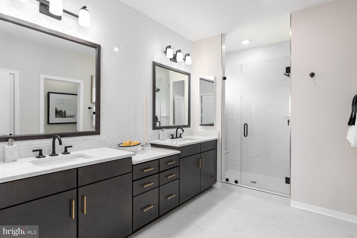 DOWNTOWN BRAMBLETON - Residential