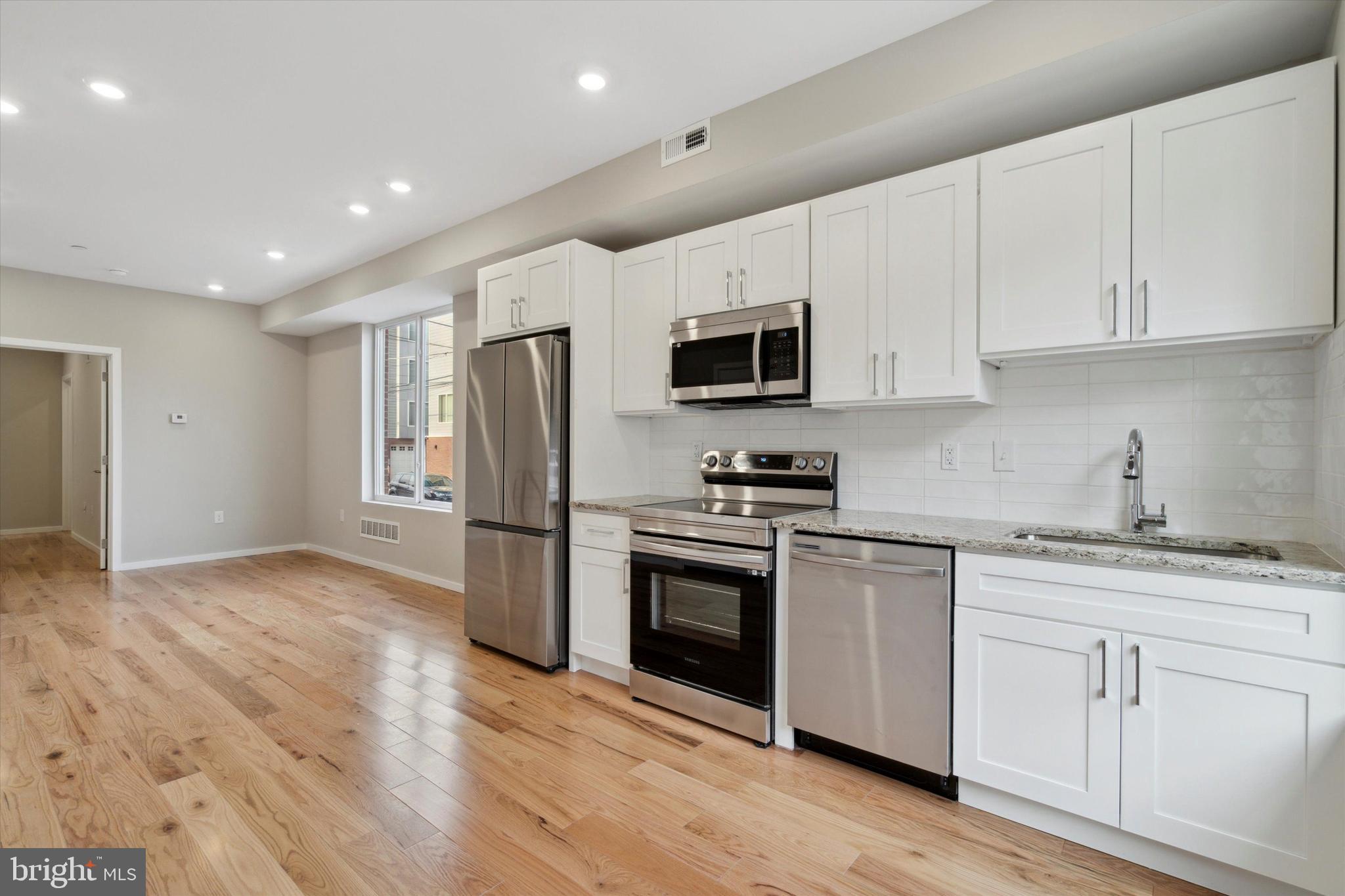 FRANCISVILLE - Residential Lease