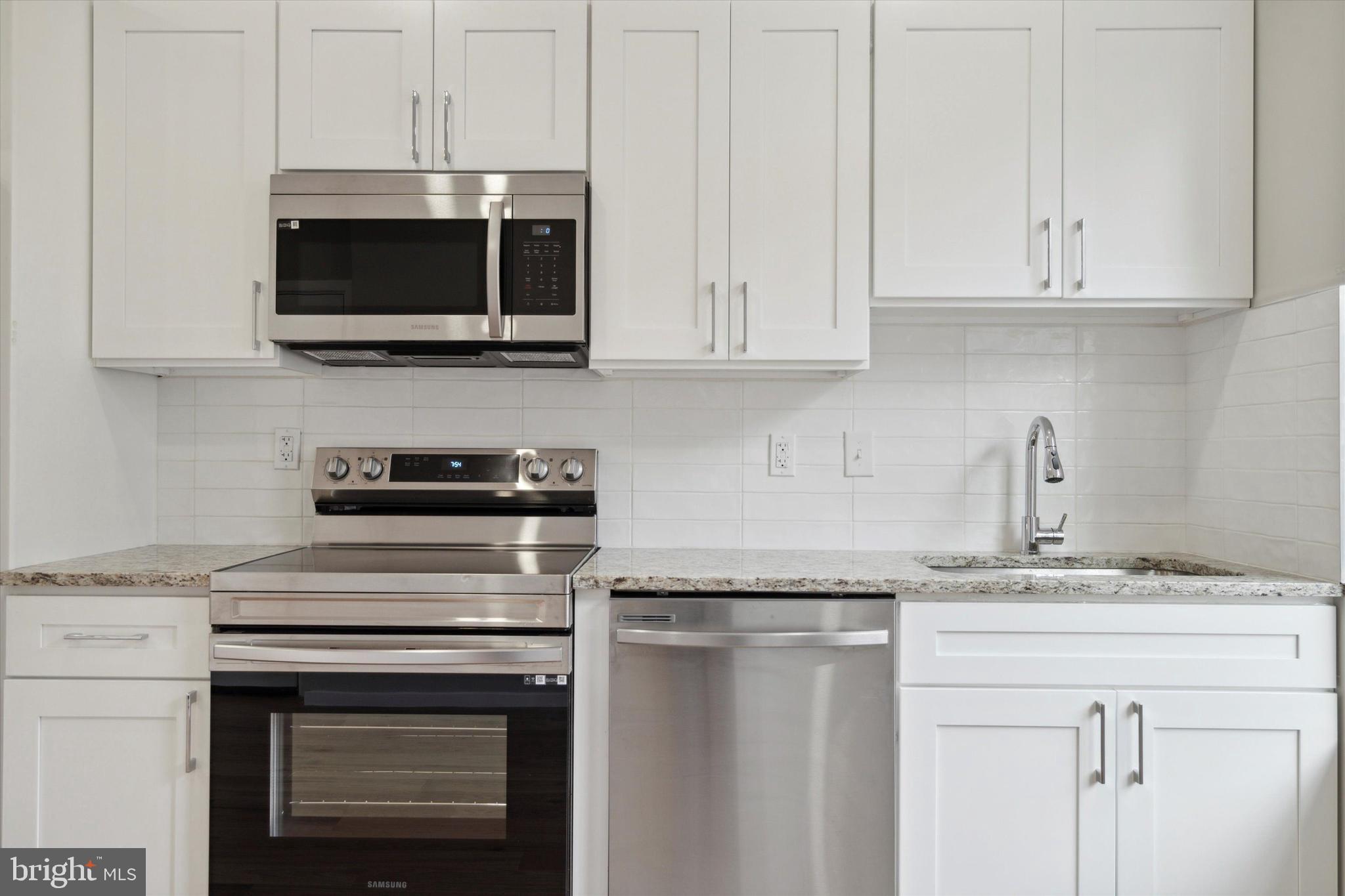 FRANCISVILLE - Residential Lease