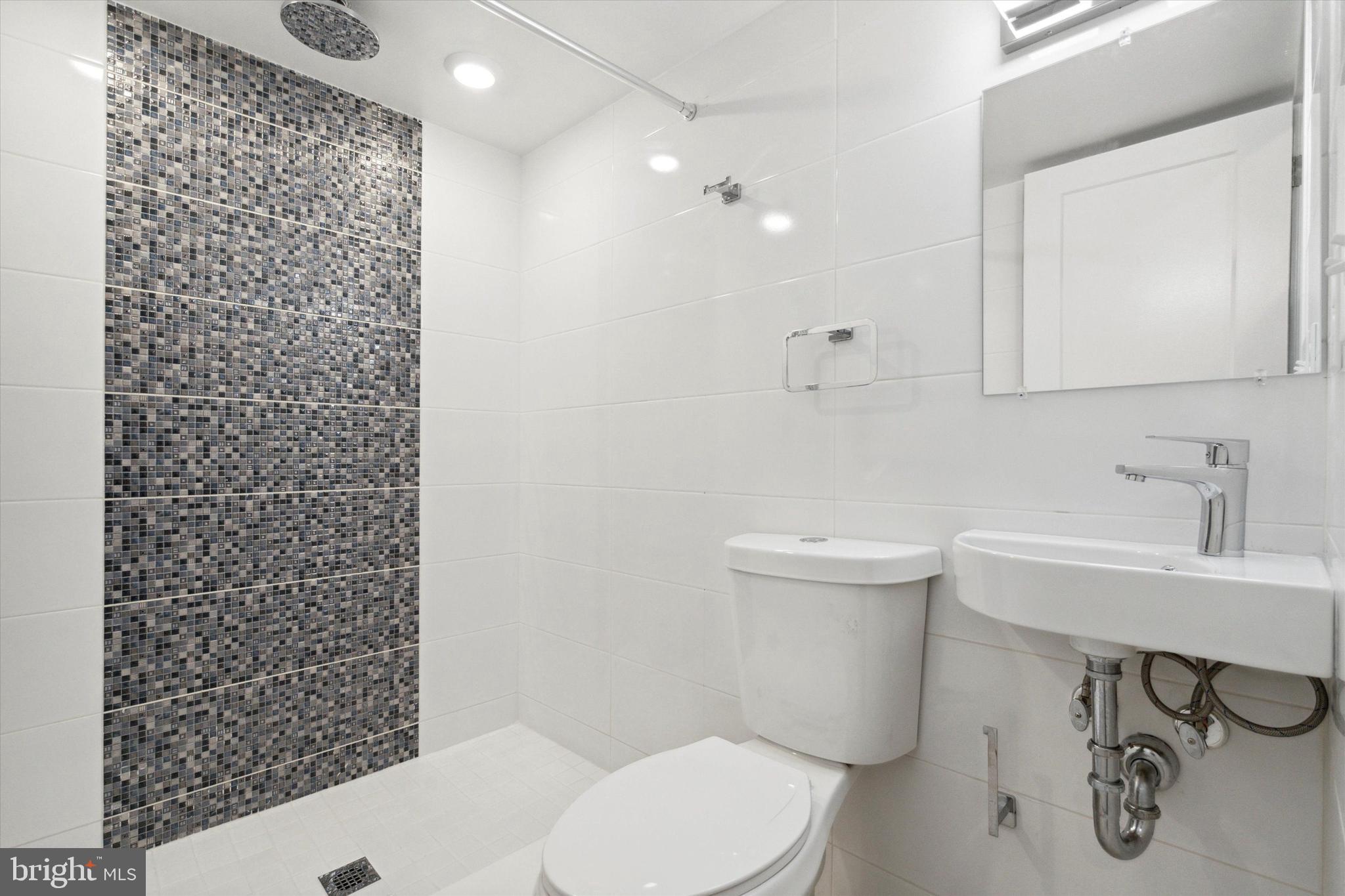 FRANCISVILLE - Residential Lease