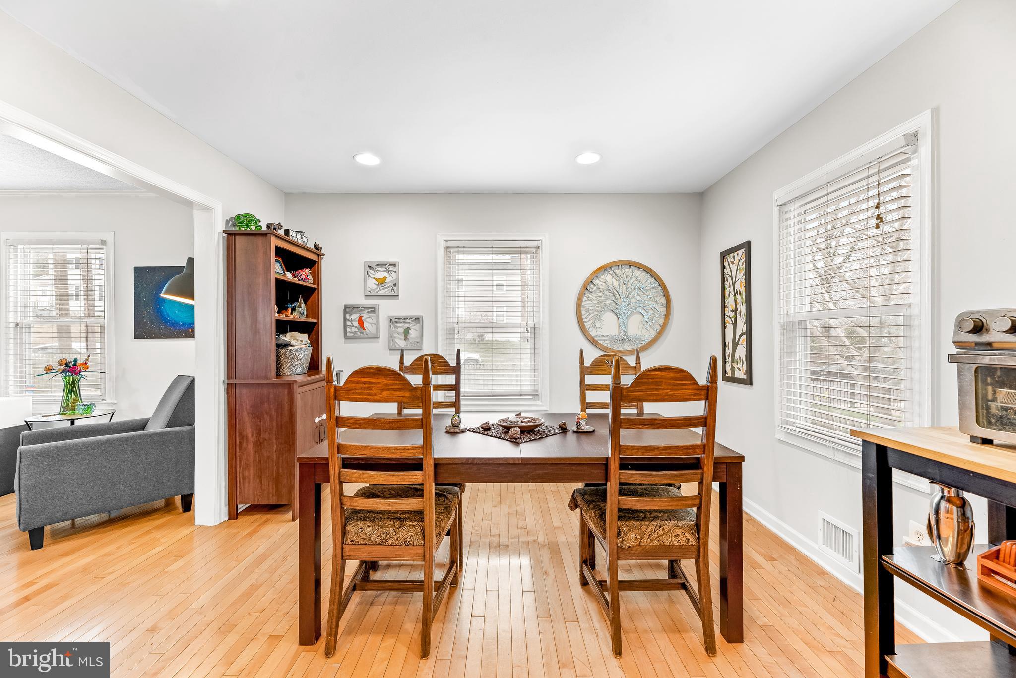 LANDOVER HILLS - Residential