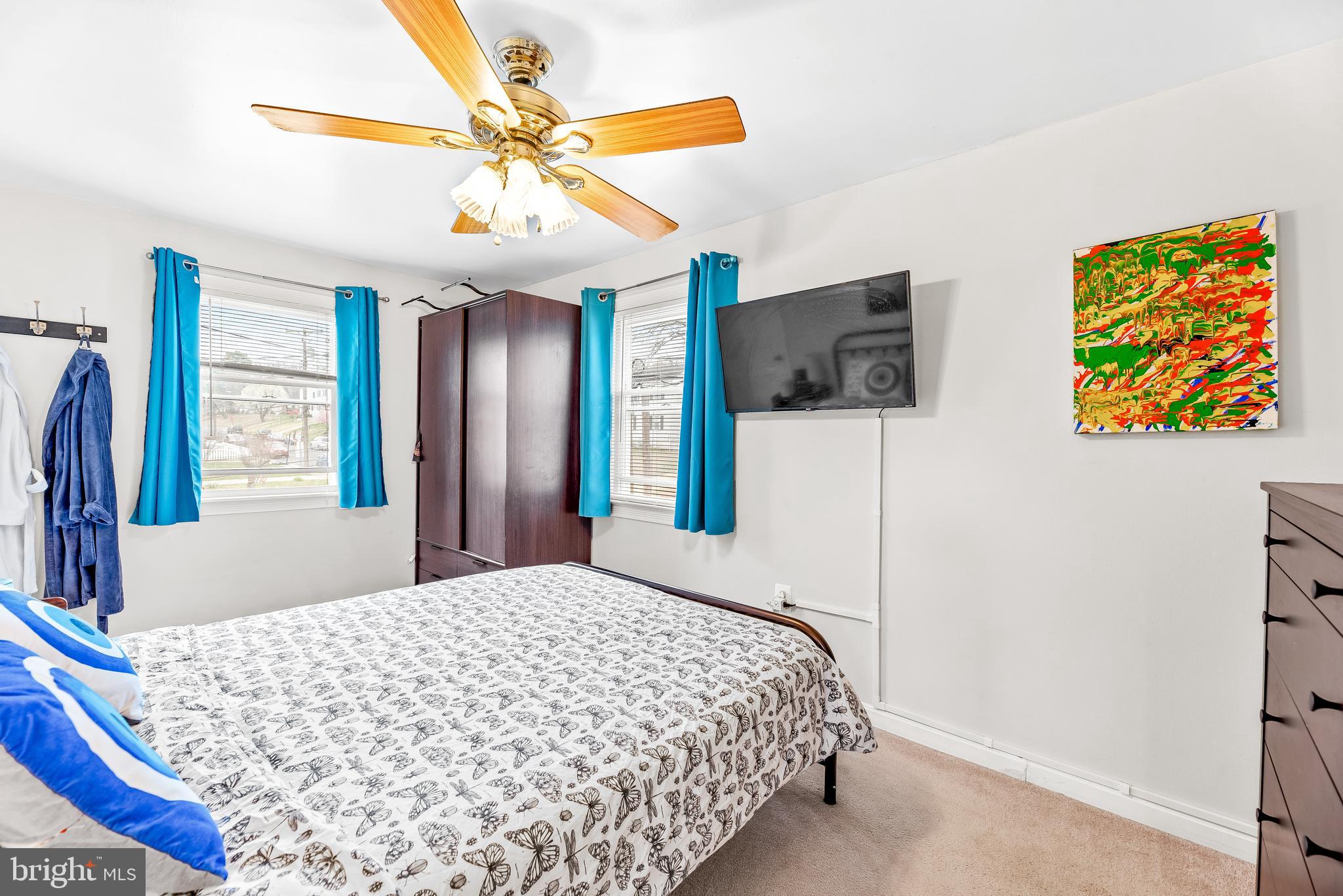 LANDOVER HILLS - Residential