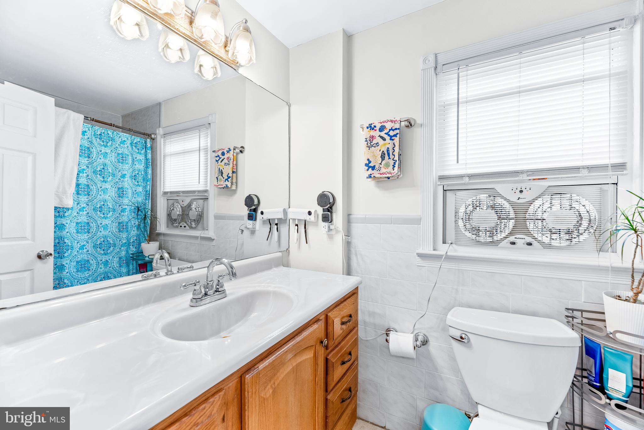 LANDOVER HILLS - Residential