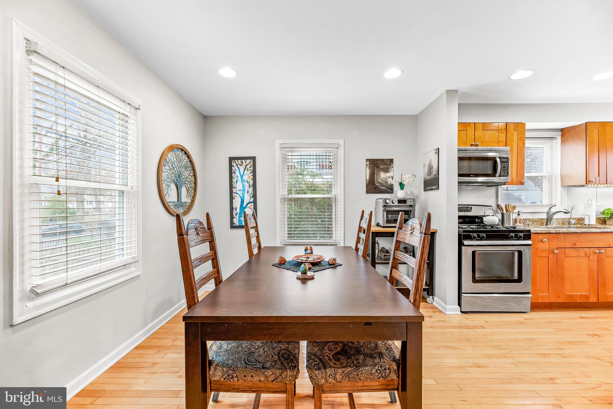 LANDOVER HILLS - Residential