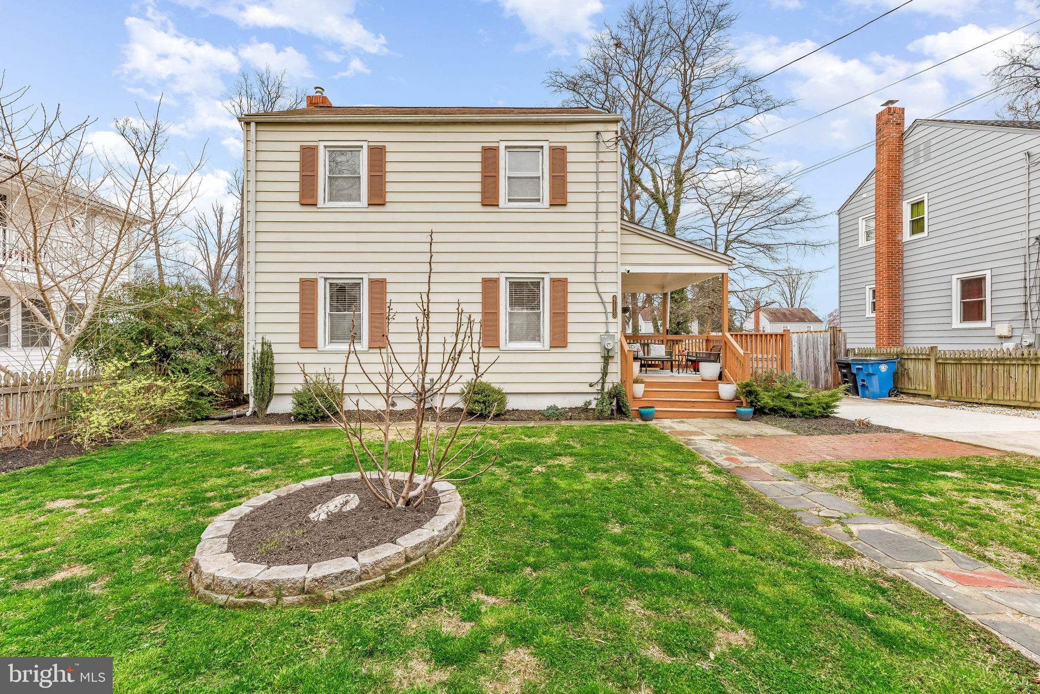 LANDOVER HILLS - Residential