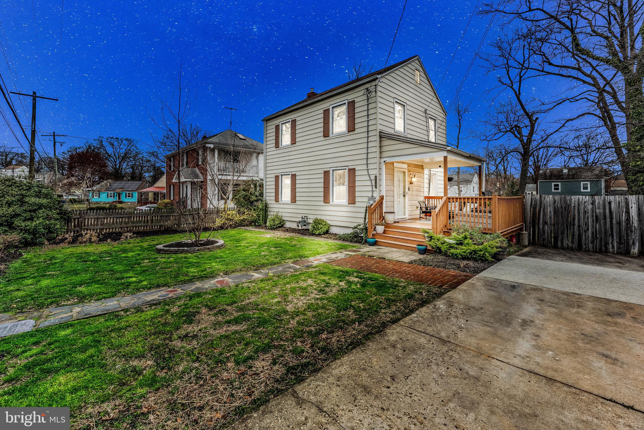 LANDOVER HILLS - Residential