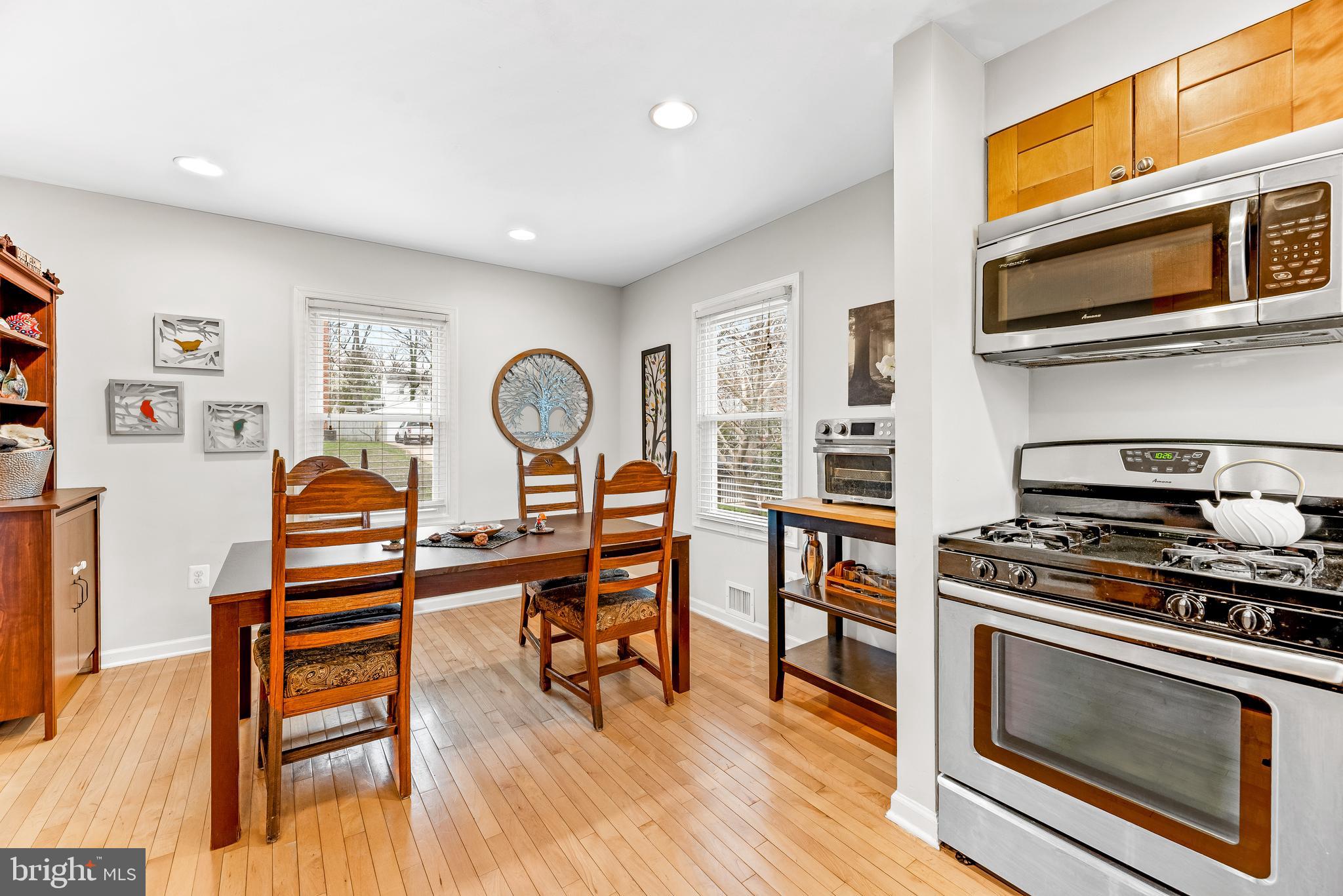 LANDOVER HILLS - Residential