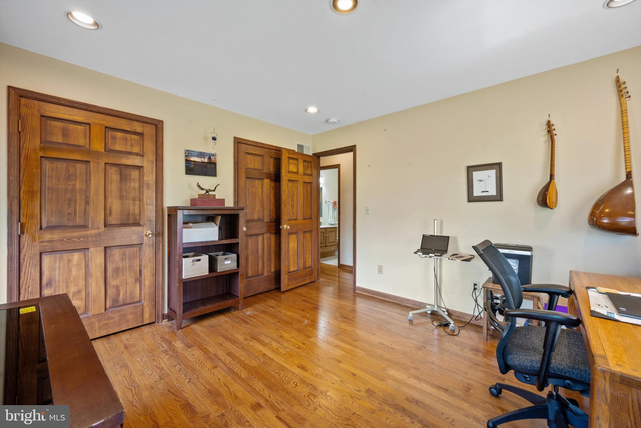 GLENDALE ESTATES - Residential