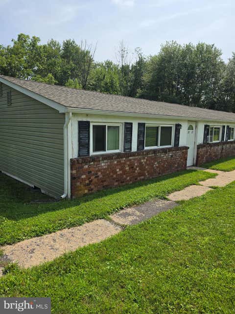 Townhouse For Rent - 2101 Hill Road #28<br/> Bucks County, SELLERSVILLE, PA 18960