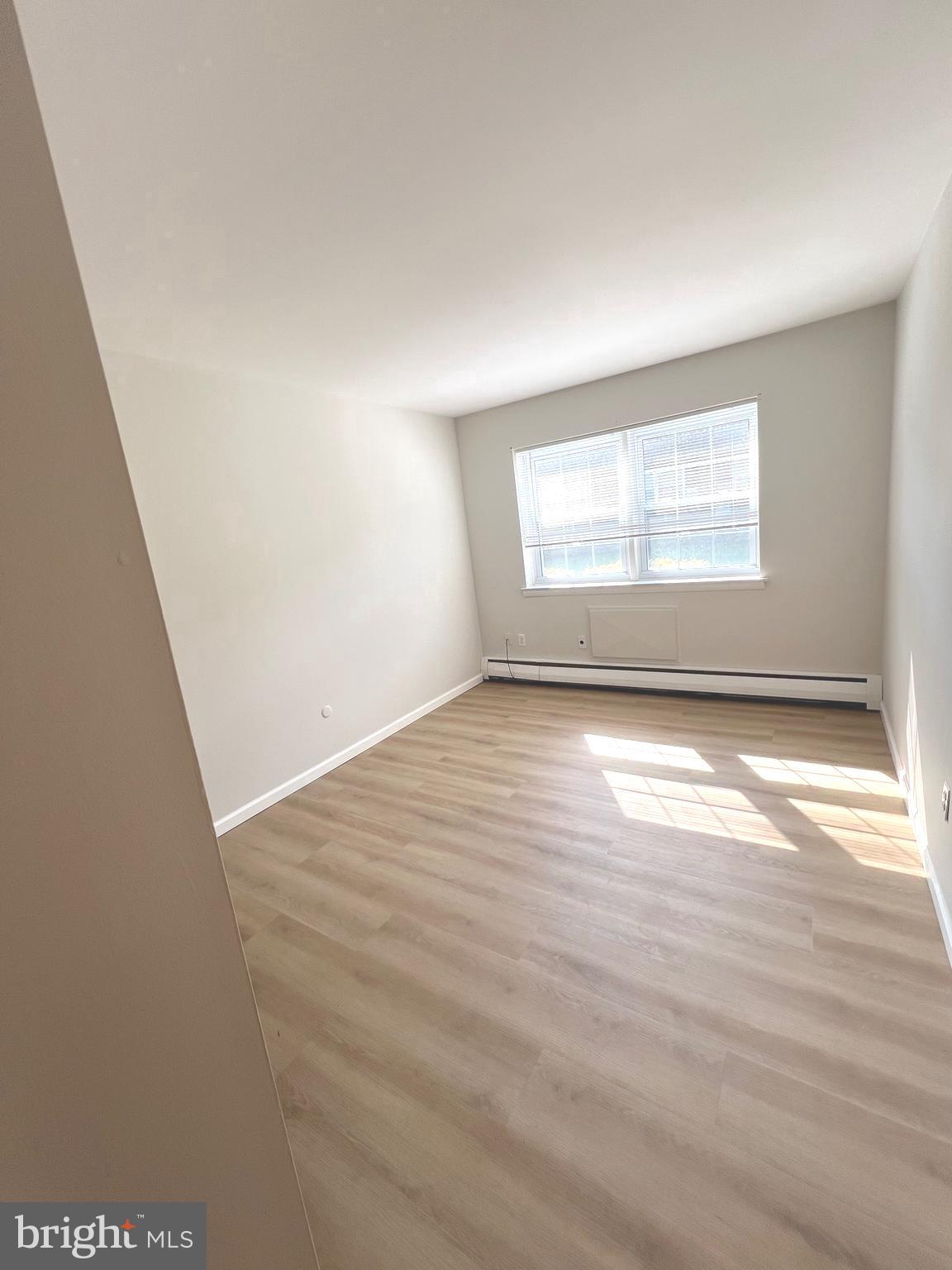 ASTON ARMS - Residential