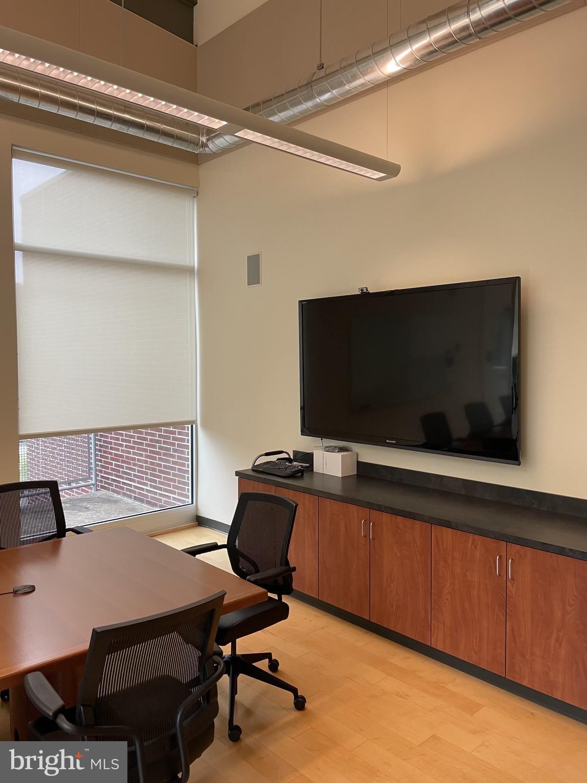 690 GRAYS WOODS BOULEVARD