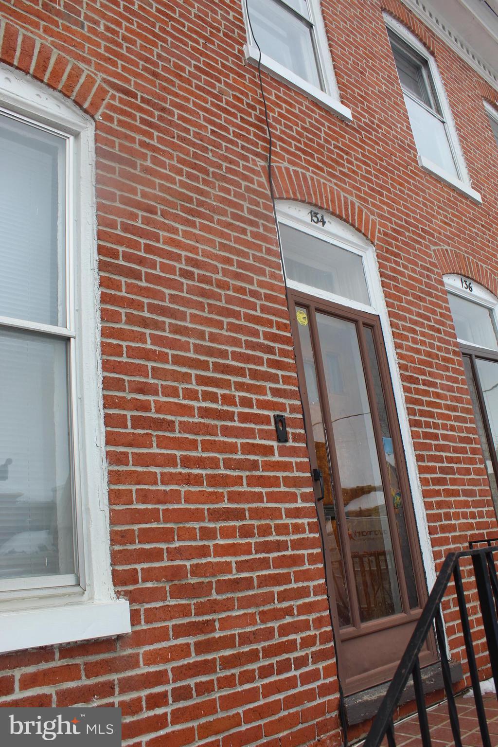 134 E WASHINGTON STREET UNIT 1