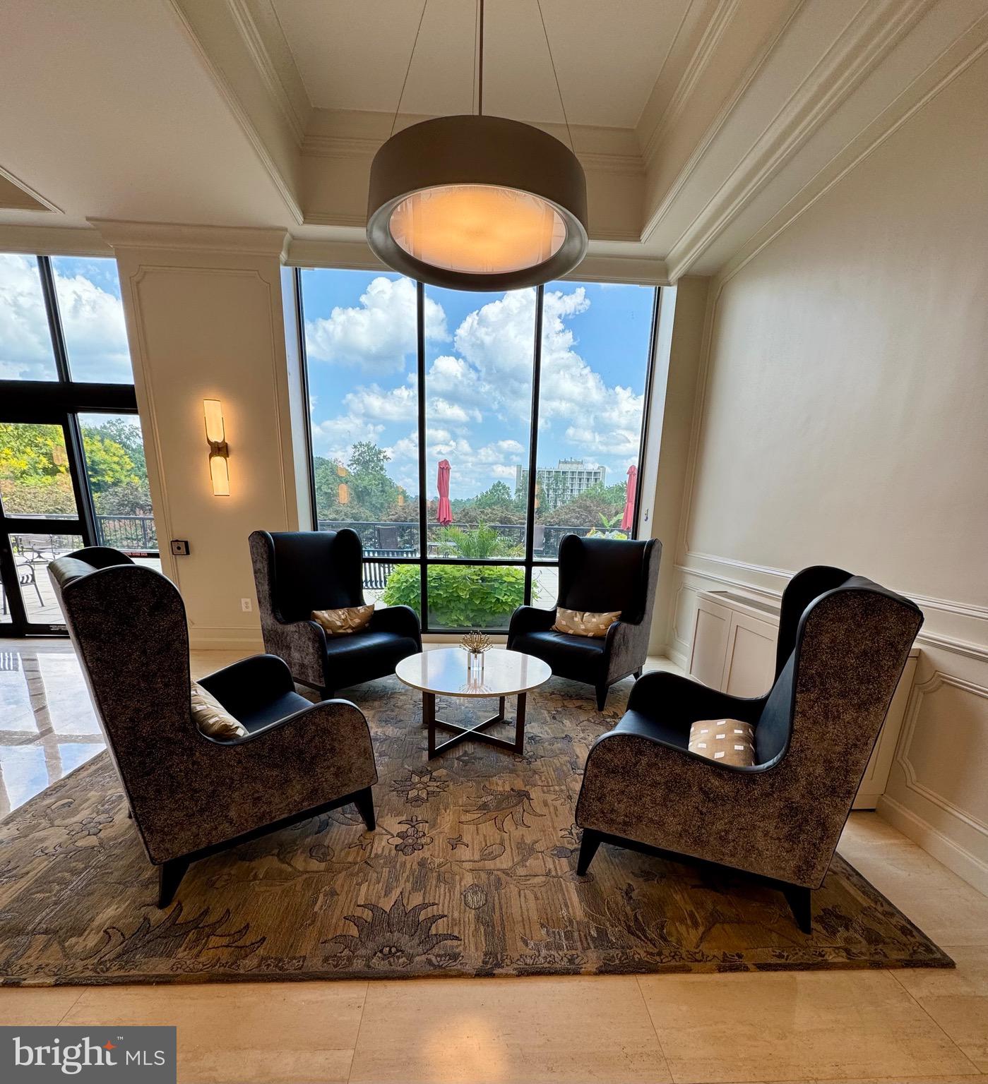 PROMENADE TOWERS - Residential