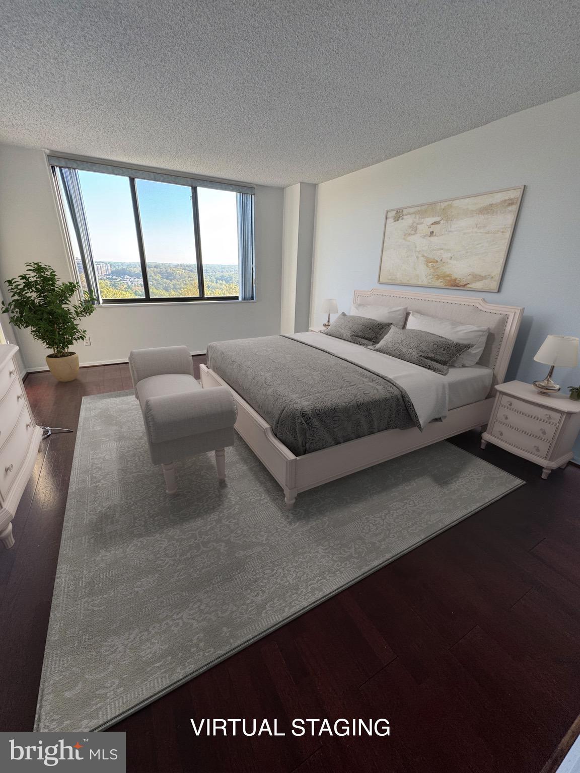 PROMENADE TOWERS - Residential