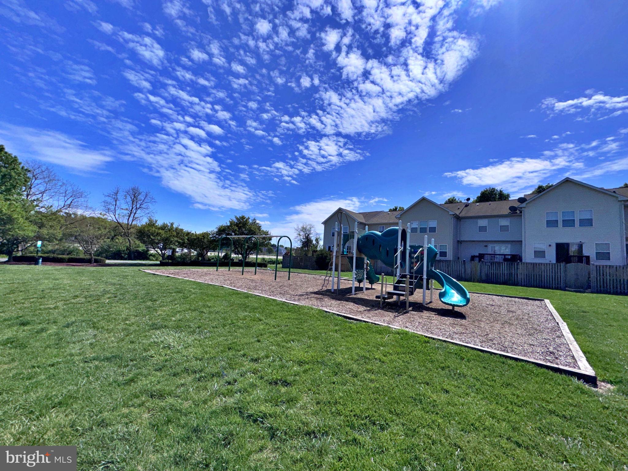 COUNTY GREEN - Residential