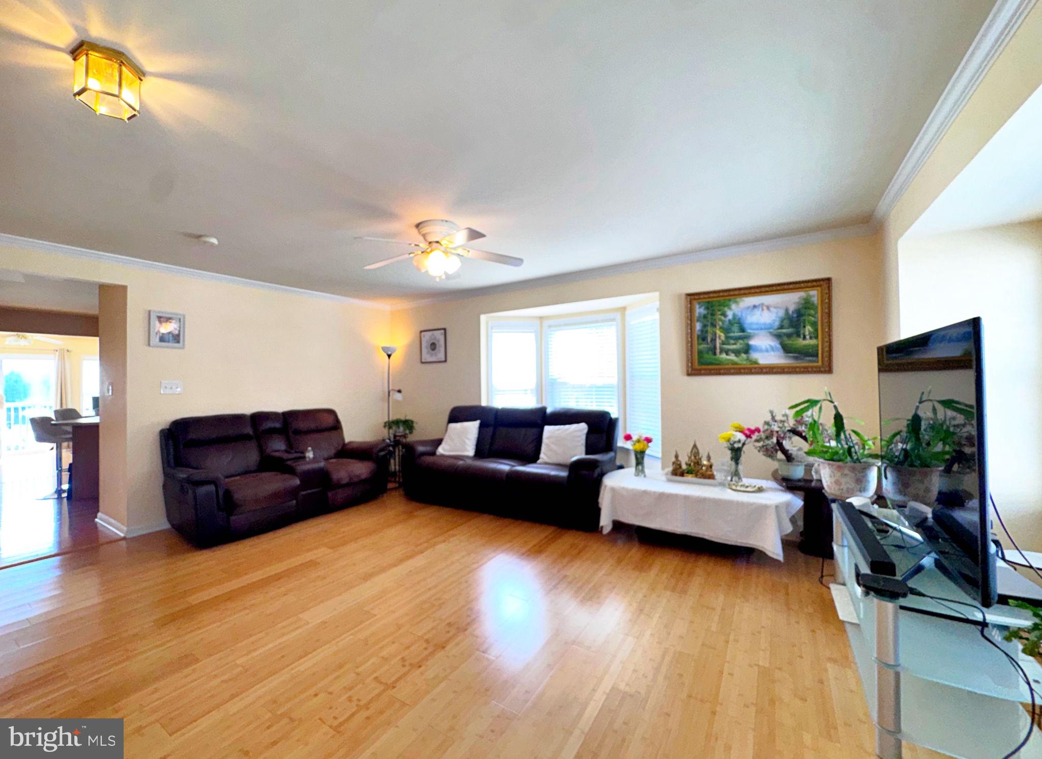 12 BRUCE DRIVE