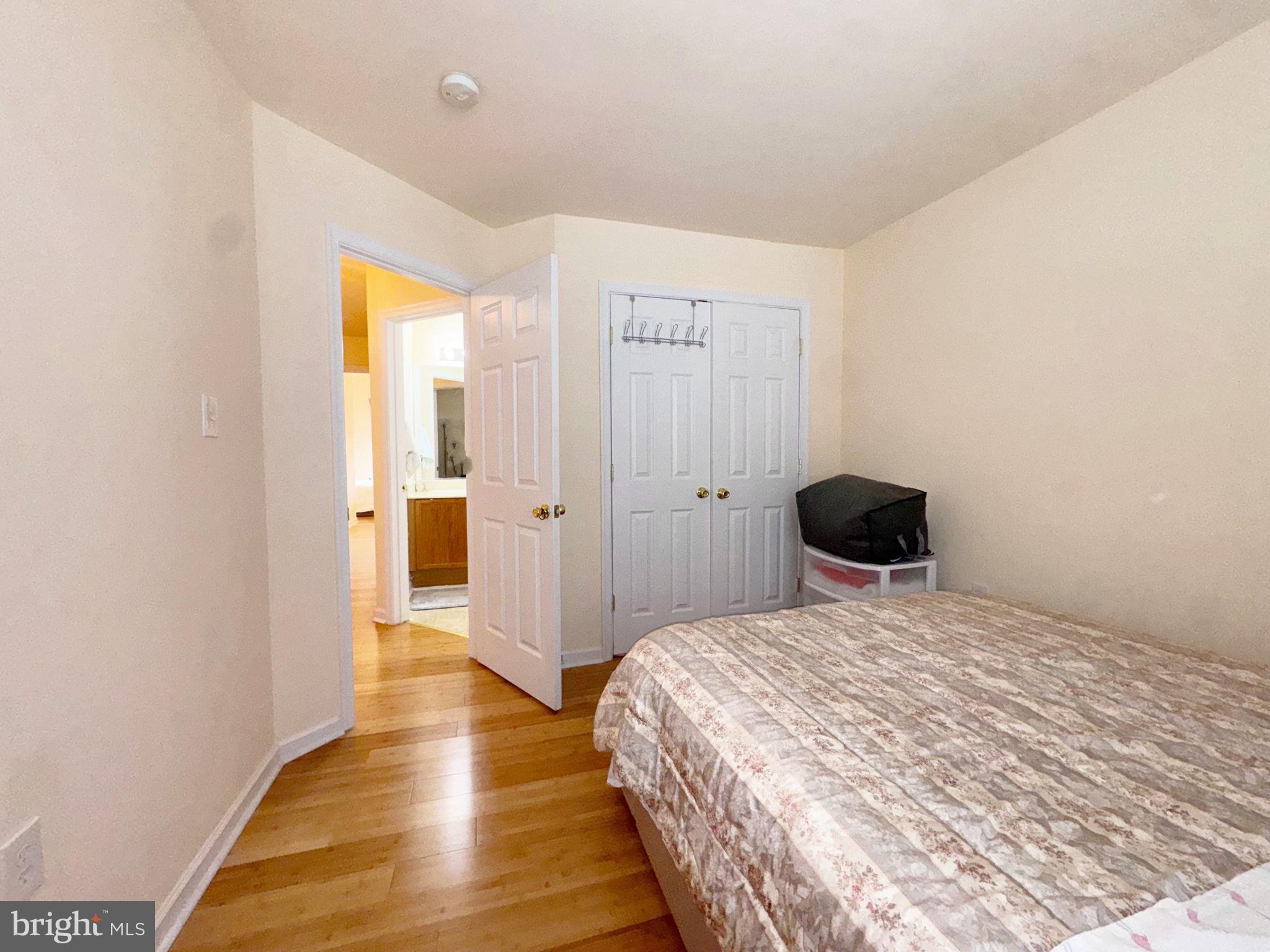 COUNTY GREEN - Residential