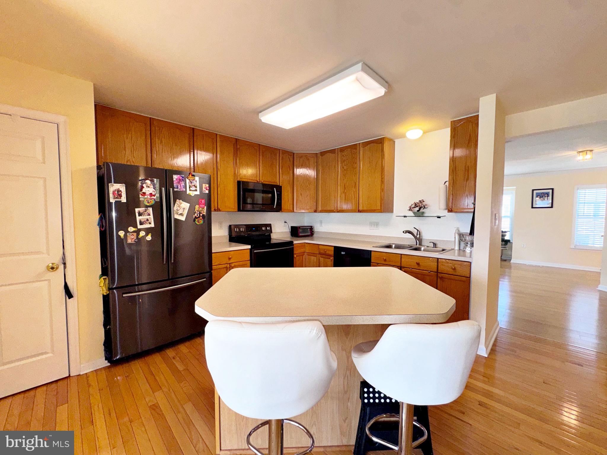 COUNTY GREEN - Residential