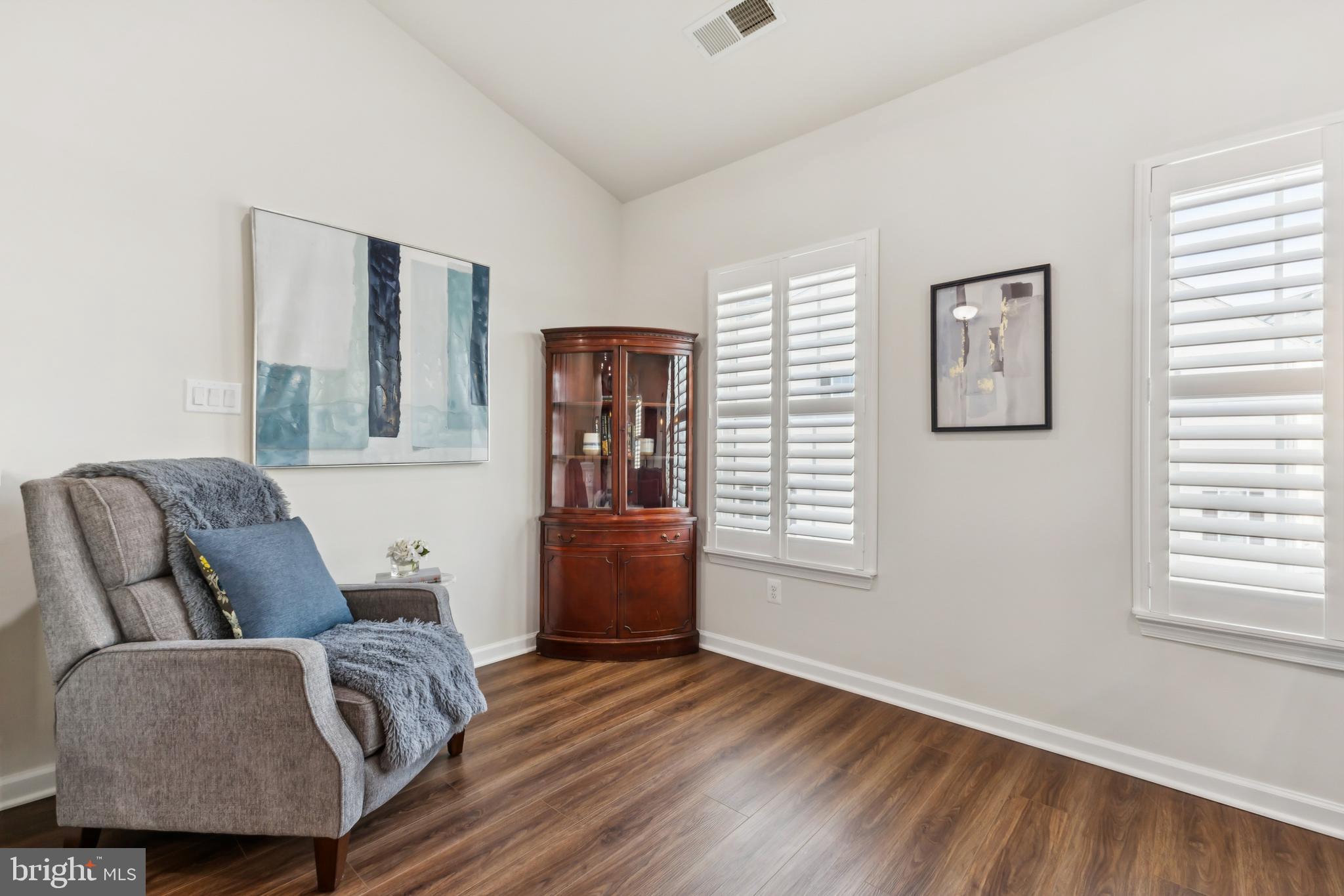 SOMERSET CONDO - Residential