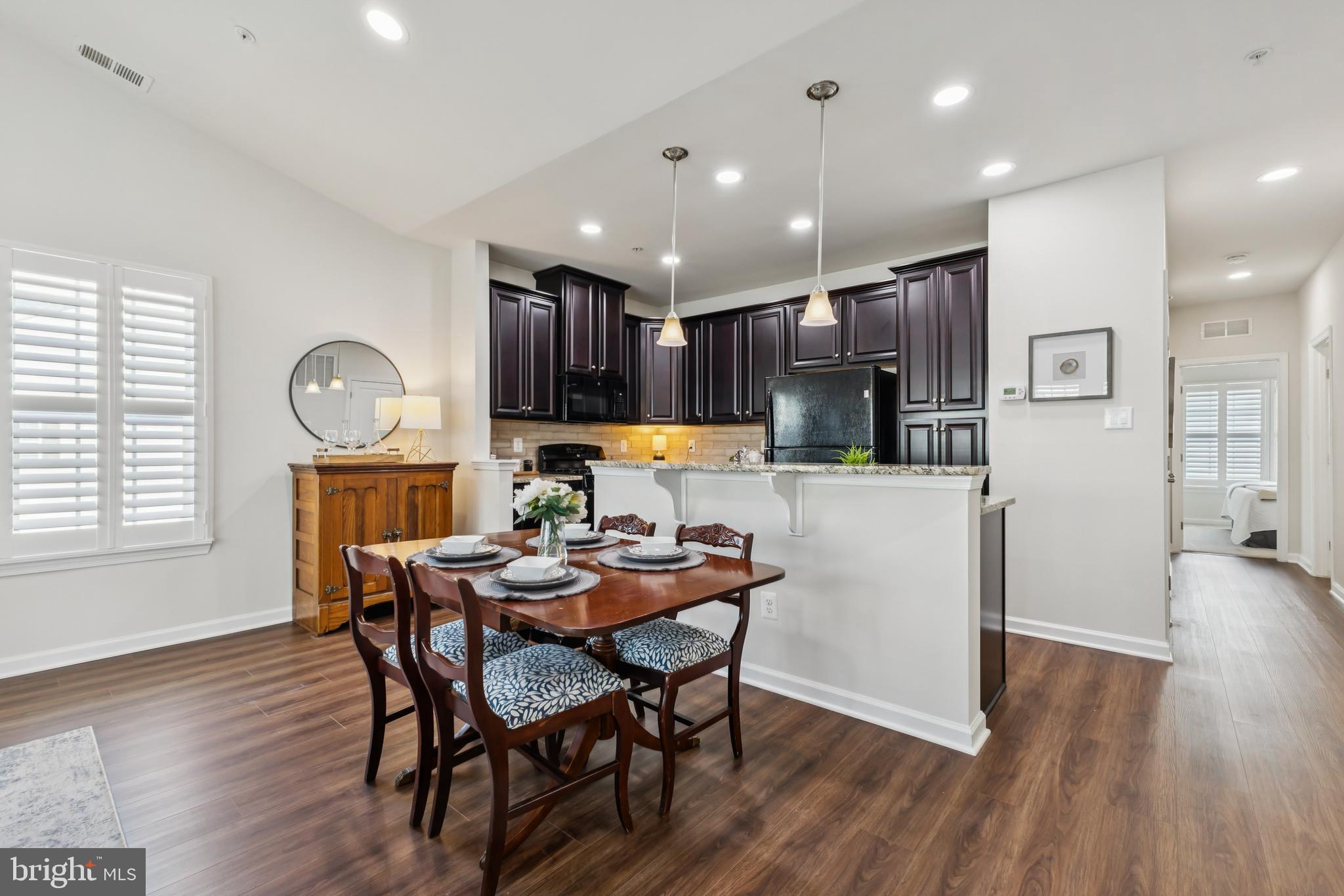 SOMERSET CONDO - Residential