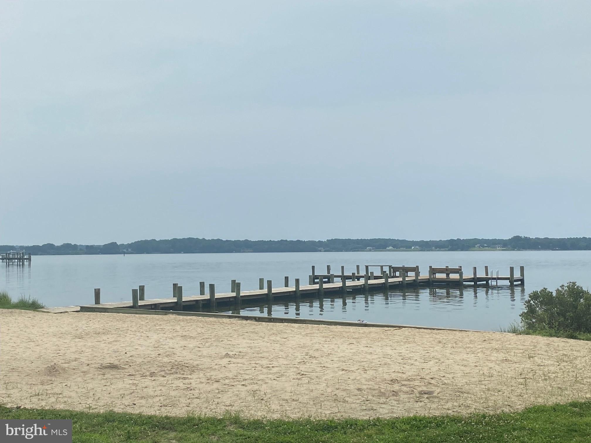 BRETON BAY ESTATES - Residential