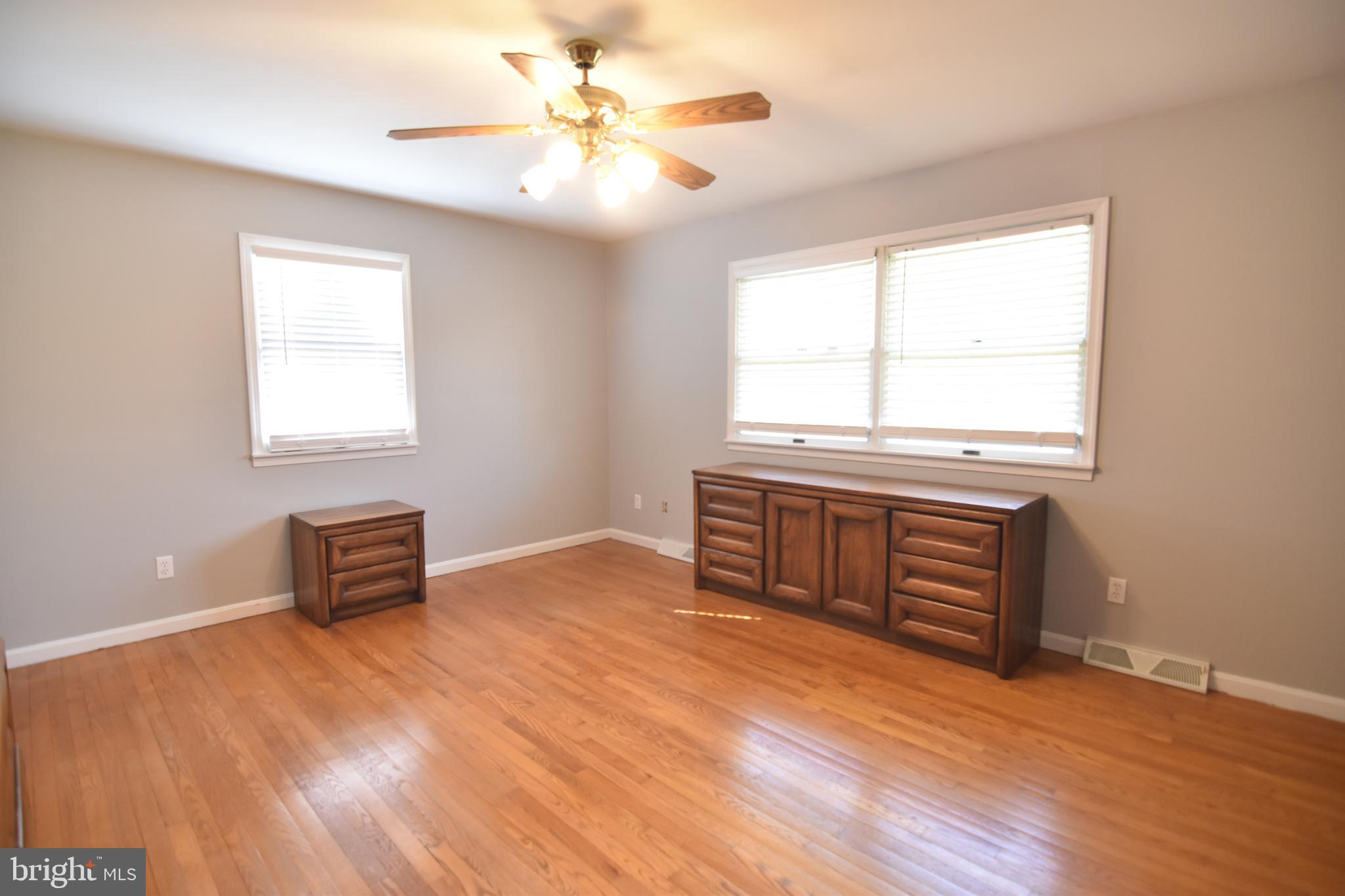 BRETON BAY ESTATES - Residential