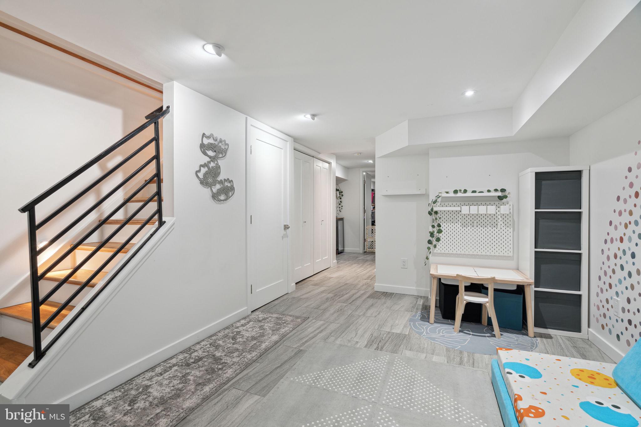 GRADUATE HOSPITAL - Residential